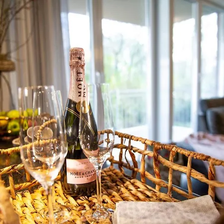 Oldenburg 03- Exklusive Mit Balkon * Wangerooge